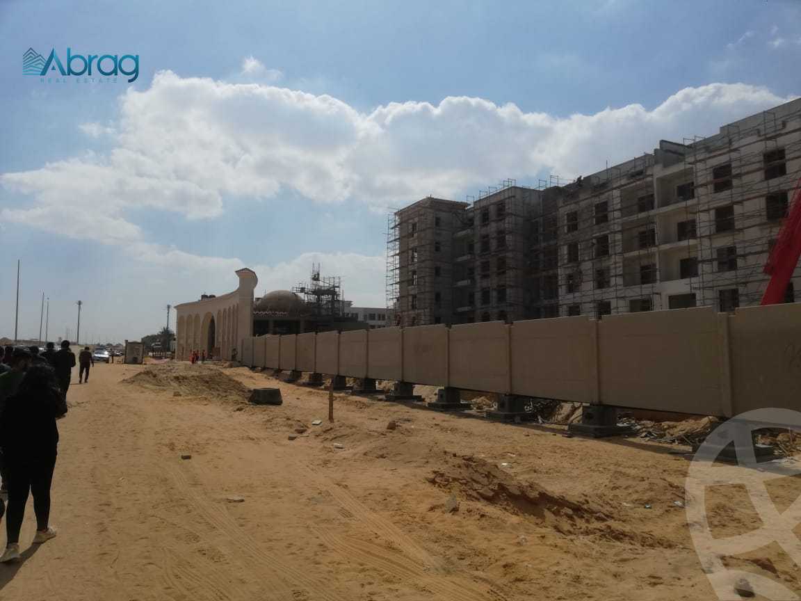 https://aqarmap.com.eg/en/listing/4113166-for-sale-cairo-el-sheikh-zayed-city-compounds-kmbwnd-fyldj-wyst-dr-llttwyr
