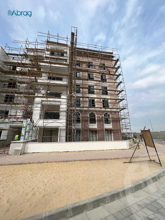 https://aqarmap.com.eg/en/listing/4206503-for-sale-cairo-el-sheikh-zayed-city-compounds-kmbwnd-fyldj-wyst-dr-llttwyr