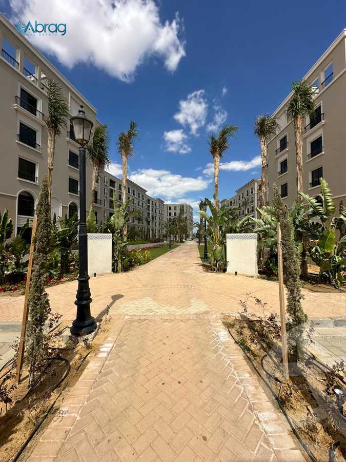 https://aqarmap.com.eg/ar/listing/5329869-for-sale-cairo-el-sheikh-zayed-city-compounds-kmbwnd-fyldj-wyst-dr-llttwyr