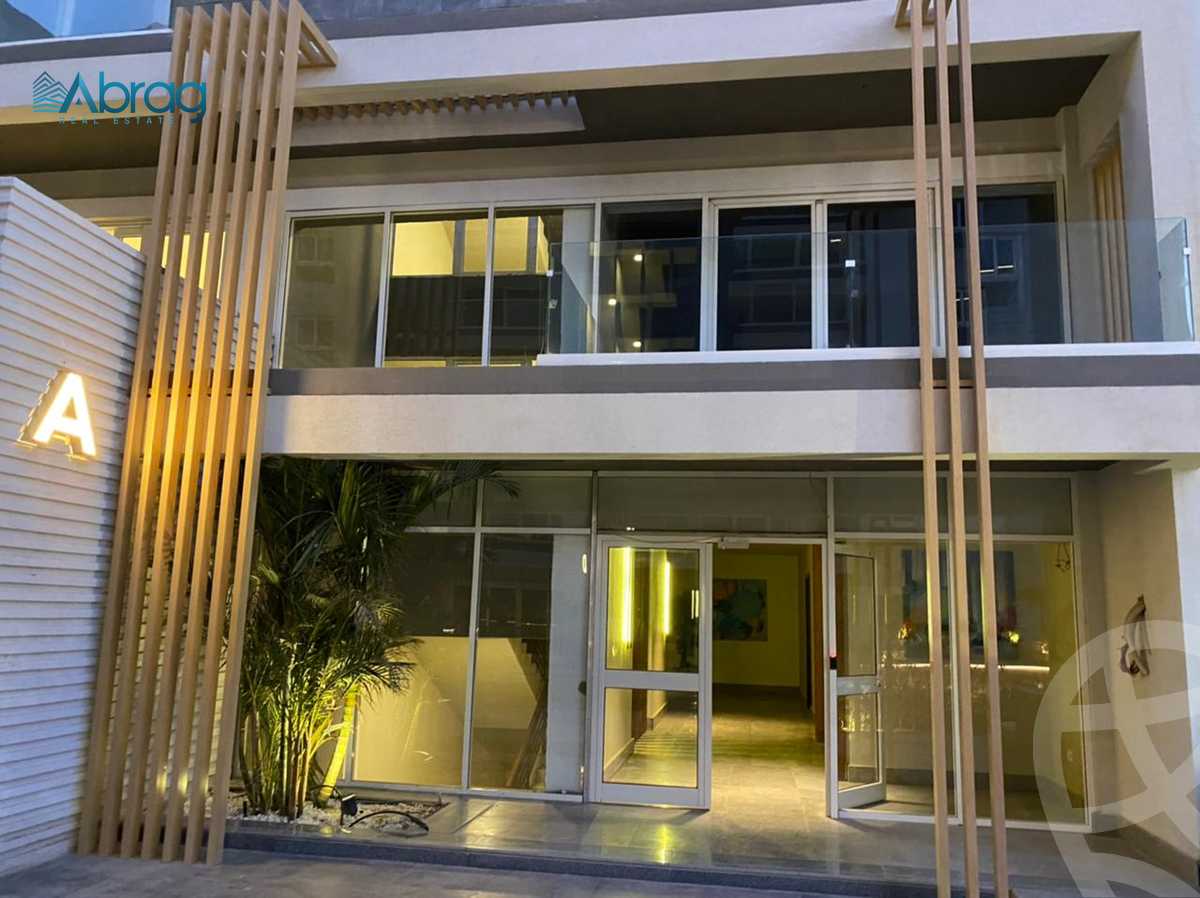 https://aqarmap.com.eg/ar/listing/5416723-for-sale-cairo-new-cairo-compounds-mountain-view1-1-compound