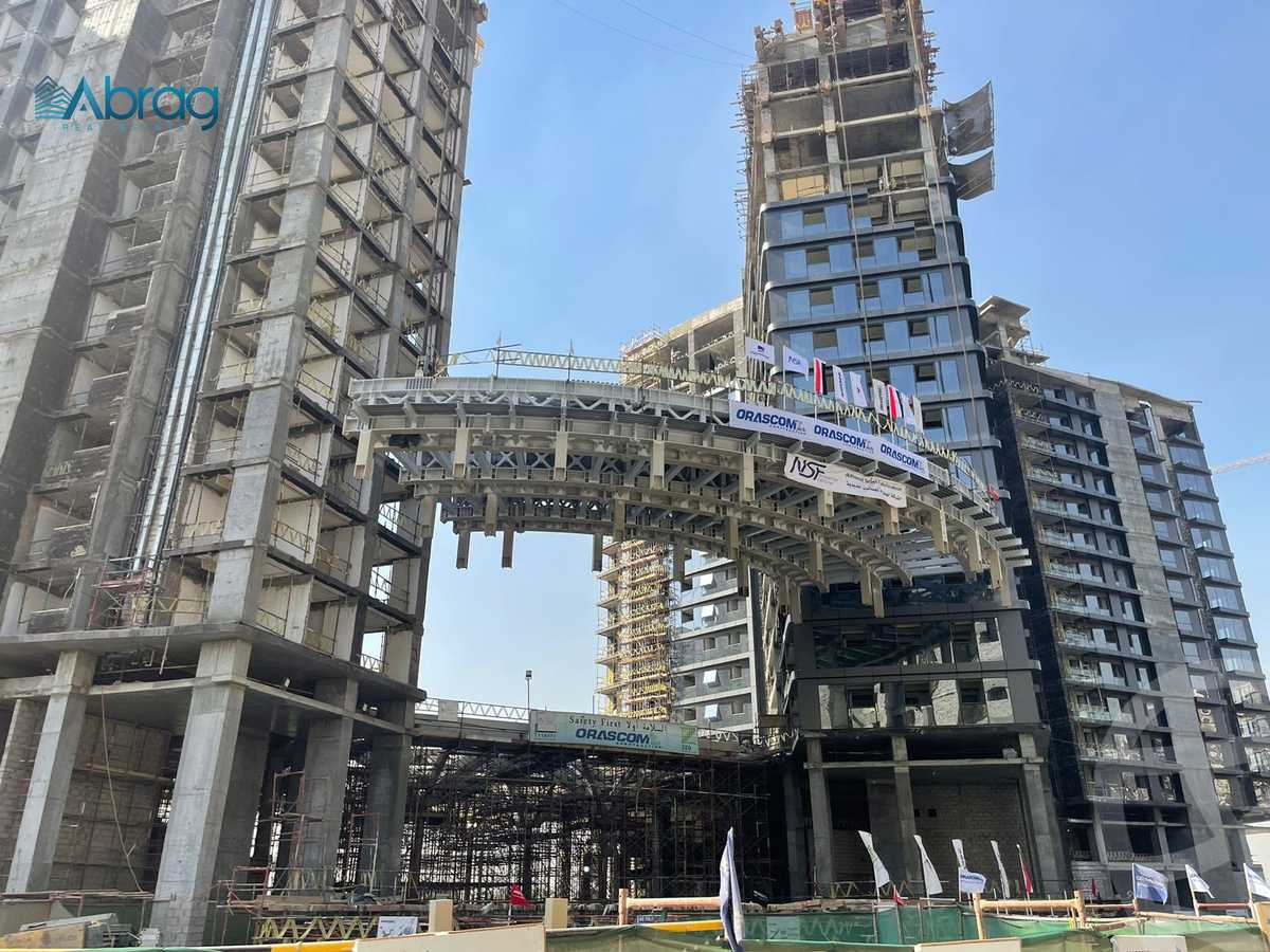 https://aqarmap.com.eg/ar/listing/5818826-for-sale-cairo-el-sheikh-zayed-city-compounds-zyd-wr-llttwyr-z-tower