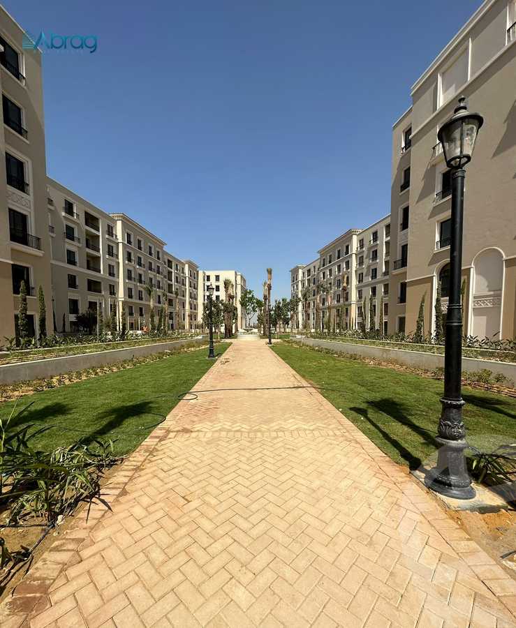 https://aqarmap.com.eg/en/listing/5958685-for-sale-cairo-el-sheikh-zayed-city-compounds-kmbwnd-fyldj-wyst-dr-llttwyr