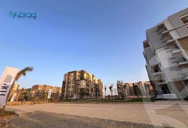 https://aqarmap.com.eg/en/listing/6534878-for-sale-cairo-el-sheikh-zayed-city-lshykh-zyd-ljdyd-west-view-residence-hdp