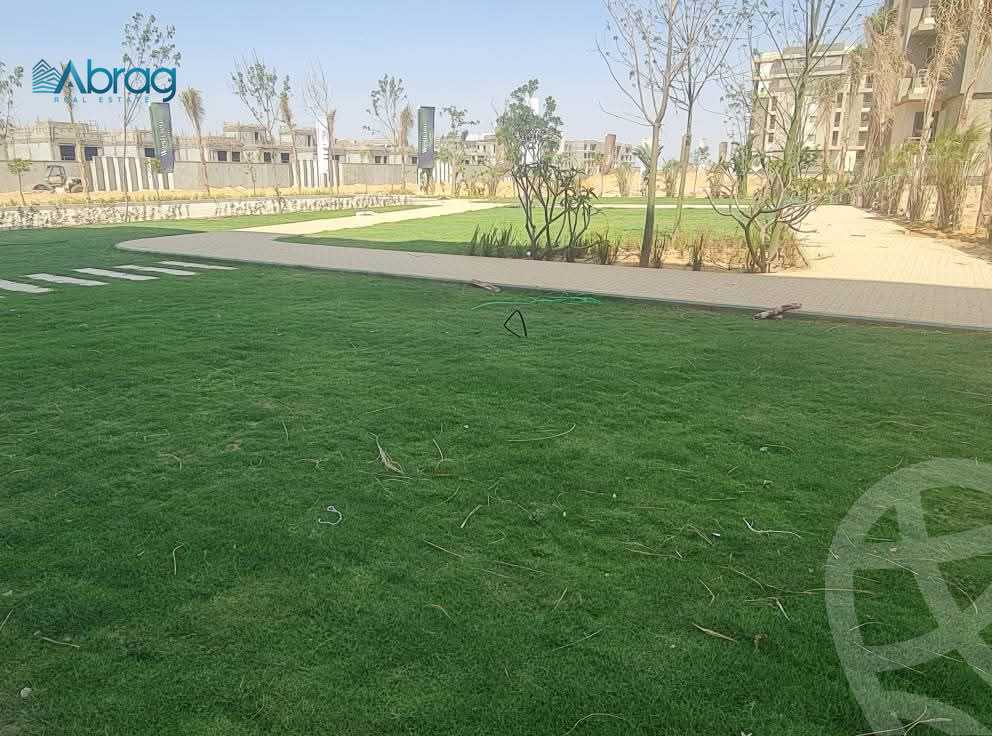 https://aqarmap.com.eg/en/listing/6587512-for-sale-cairo-el-sheikh-zayed-city-lshykh-zyd-ljdyd-west-view-residence-hdp