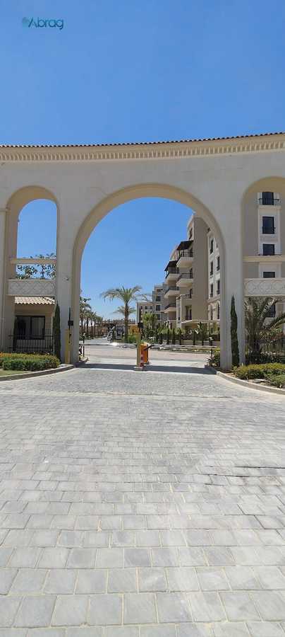 https://aqarmap.com.eg/ar/listing/6588583-for-sale-cairo-el-sheikh-zayed-city-compounds-kmbwnd-fyldj-wyst-dr-llttwyr