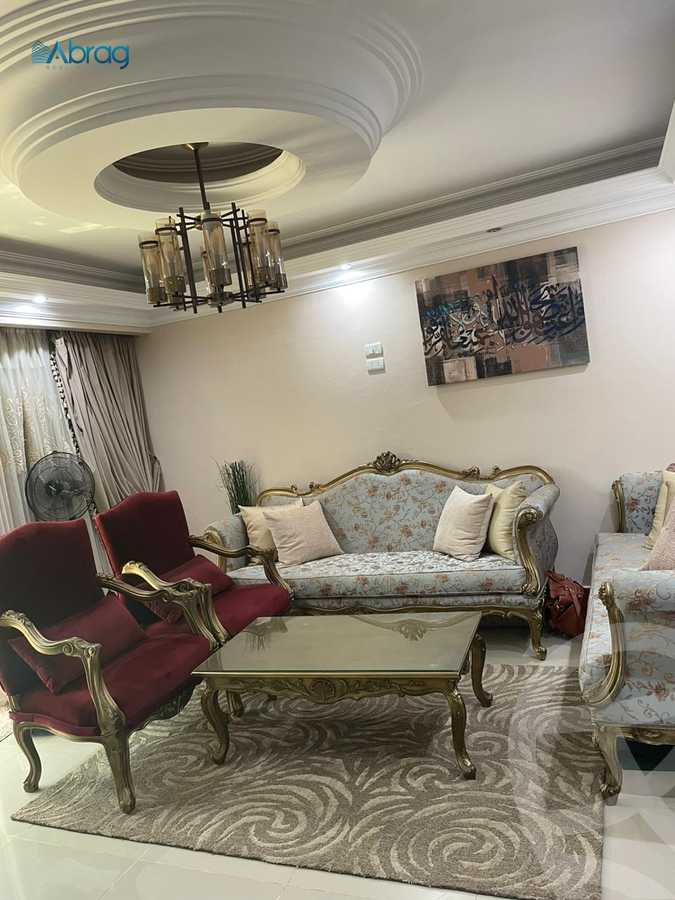 https://aqarmap.com.eg/en/listing/6614363-for-sale-cairo-el-sheikh-zayed-city-el-hay-elsabeaa-lbstn