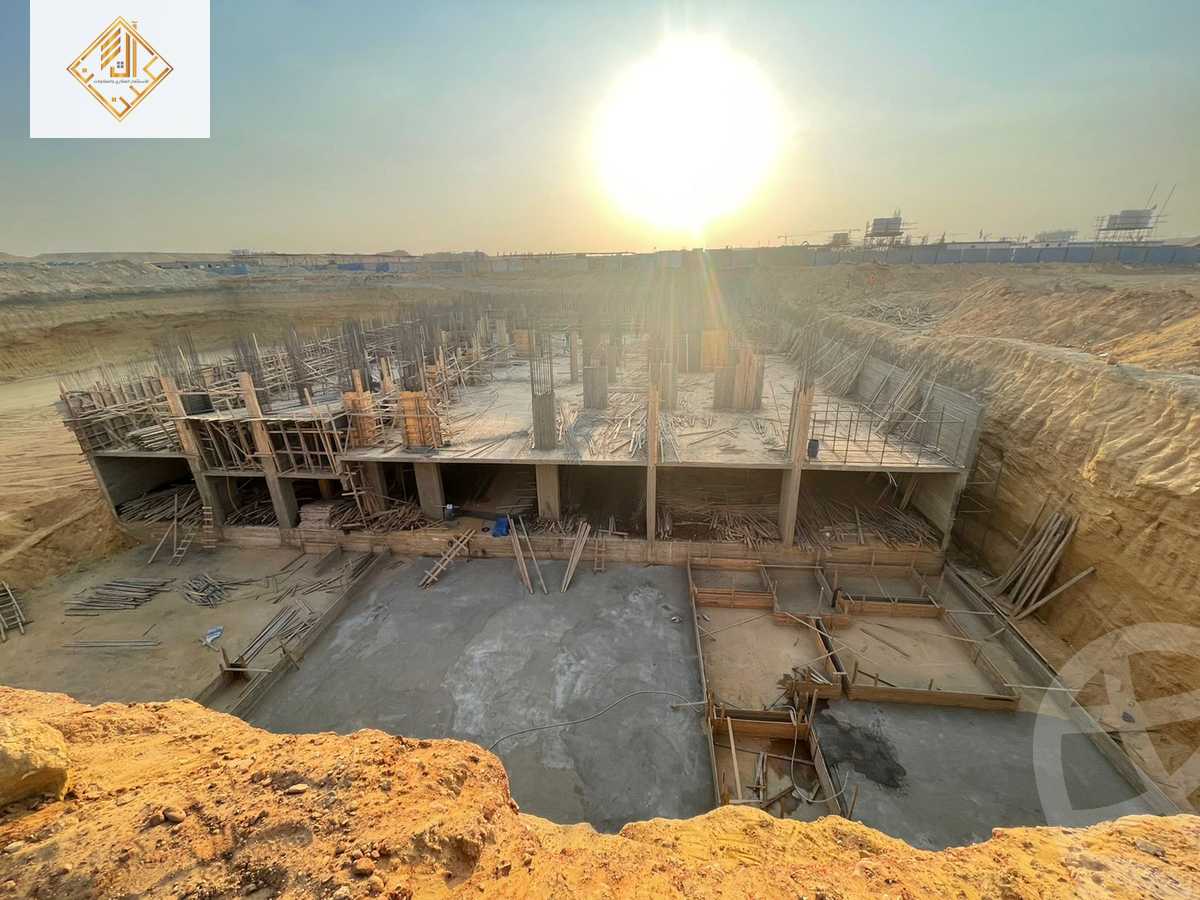 https://aqarmap.com.eg/ar/listing/3635503-for-sale-cairo-new-administrative-capital-new-capital-commercial-projects-mwl-88-hb-yt
