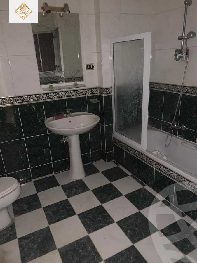 https://aqarmap.com.eg/en/listing/4284859-for-sale-cairo-dokki-mohey-el-din-abo-el-ezz