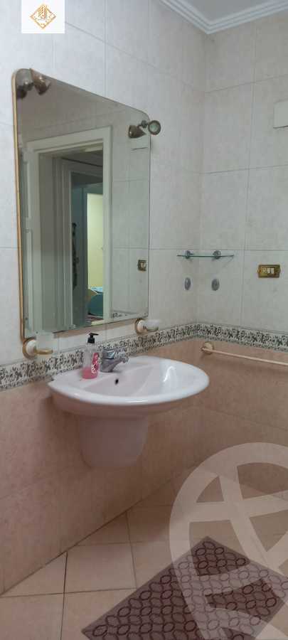 https://aqarmap.com.eg/en/listing/4329720-for-sale-cairo-el-mohandesen-lebnan-square