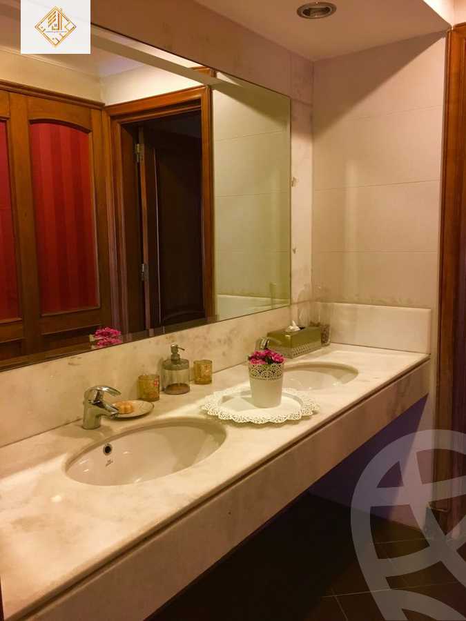 https://aqarmap.com.eg/en/listing/4840706-for-sale-cairo-dokki-mohey-el-din-abo-el-ezz