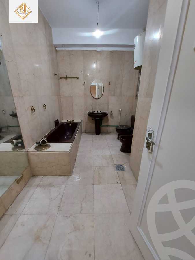 https://aqarmap.com.eg/en/listing/4841188-for-sale-cairo-dokki-dokki