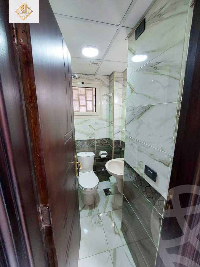 https://aqarmap.com.eg/ar/listing/4931053-for-rent-cairo-el-mohandesen-shareaa-ahmed-orabi