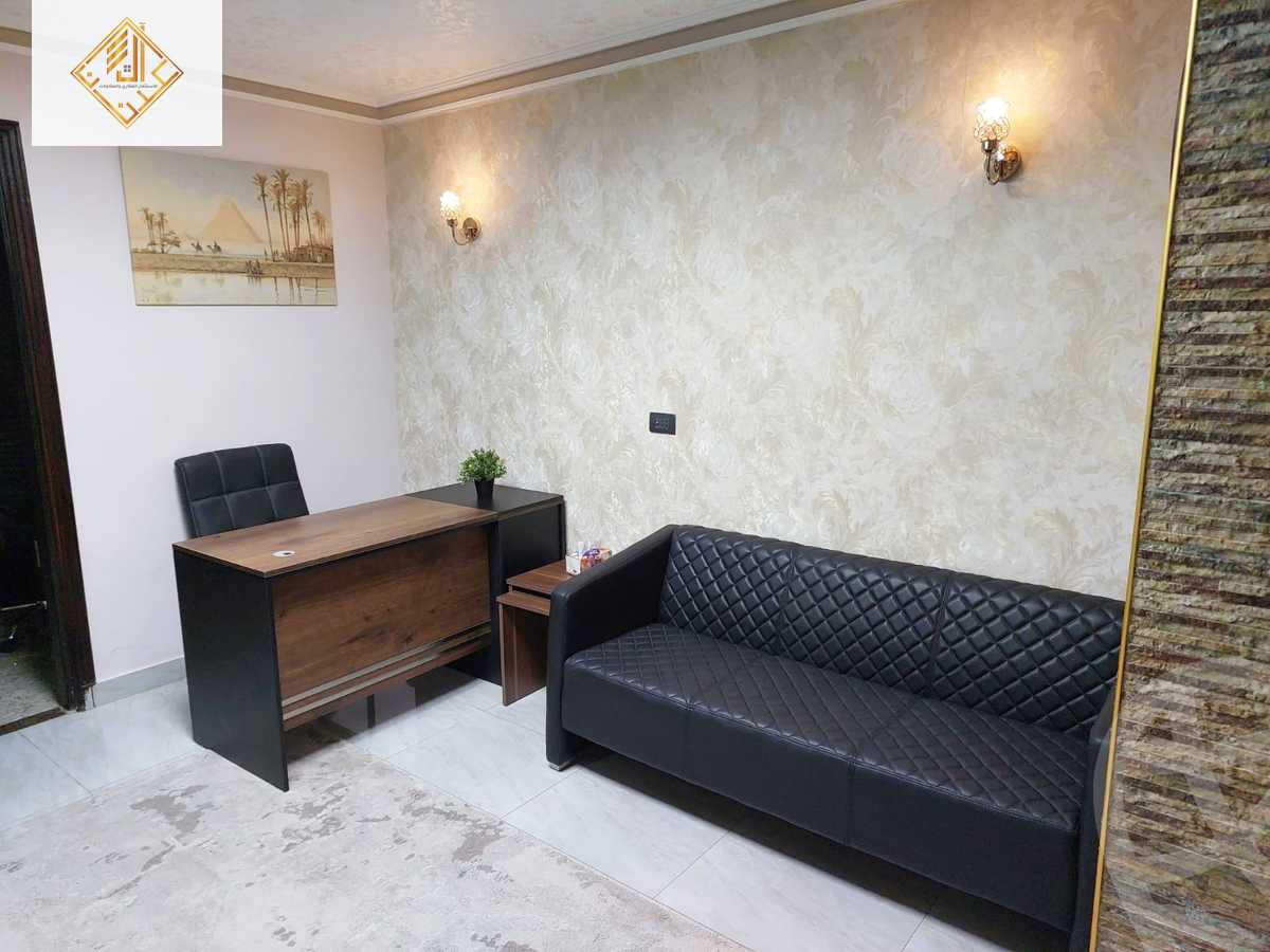 https://aqarmap.com.eg/ar/listing/4931053-for-rent-cairo-el-mohandesen-shareaa-ahmed-orabi