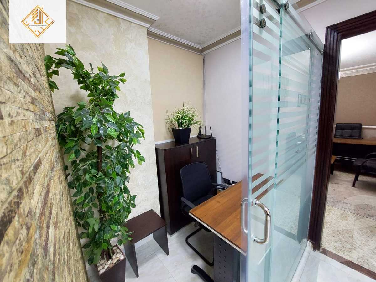 https://aqarmap.com.eg/ar/listing/4931053-for-rent-cairo-el-mohandesen-shareaa-ahmed-orabi