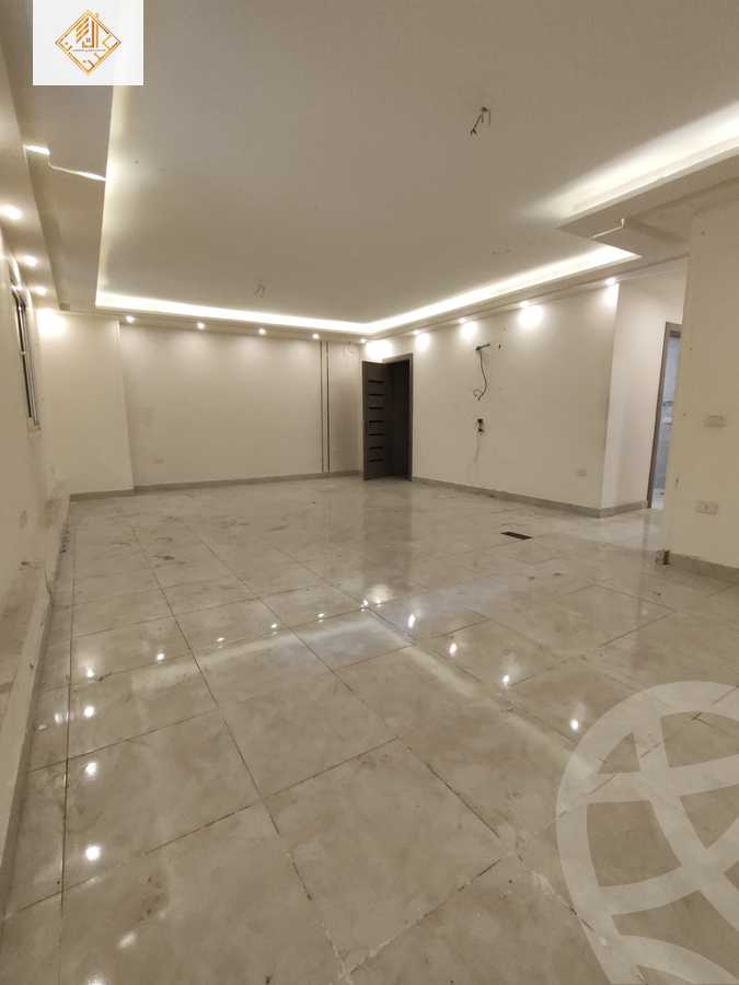 https://aqarmap.com.eg/en/listing/6020564-for-sale-cairo-el-mohandesen-abd-el-moneam-riad-st