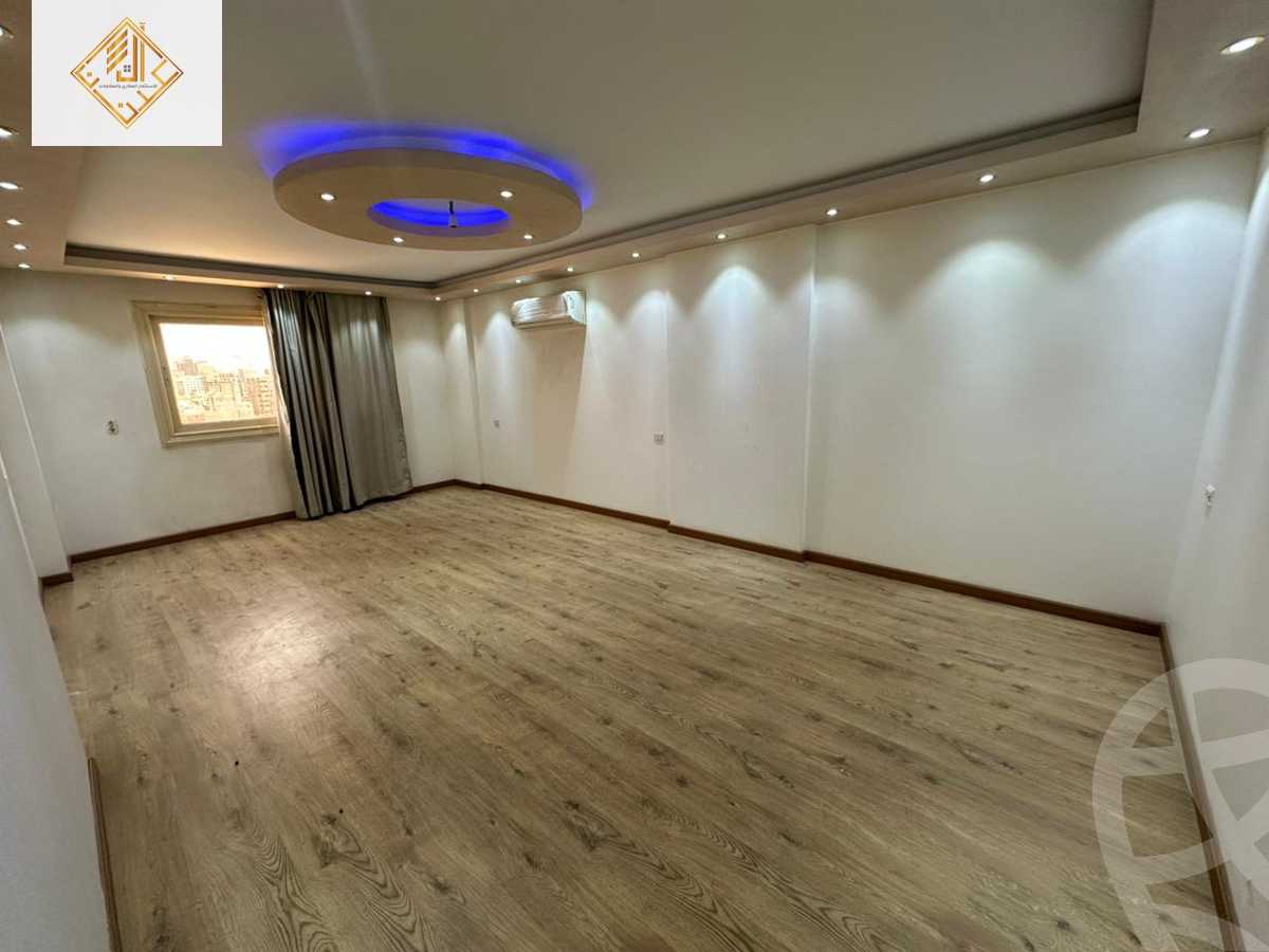 https://aqarmap.com.eg/en/listing/6020701-for-sale-cairo-dokki-mohey-el-din-abo-el-ezz