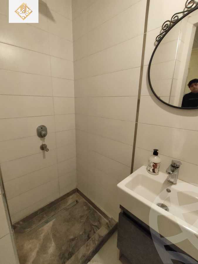 https://aqarmap.com.eg/en/listing/6020977-for-sale-cairo-dokki-mohey-el-din-abo-el-ezz