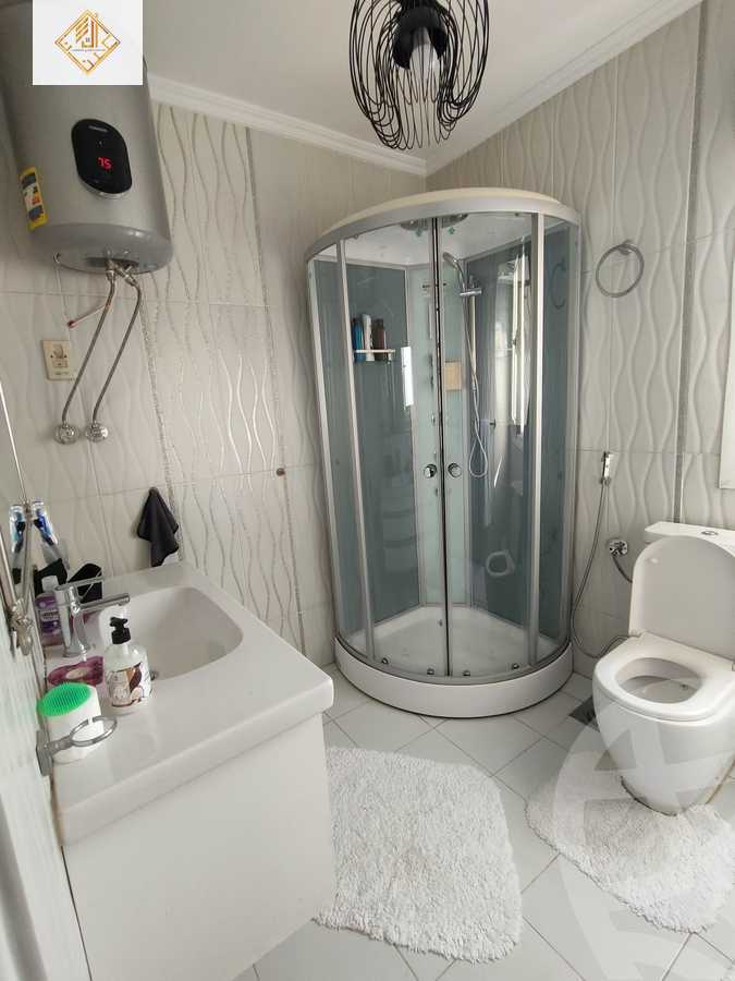 https://aqarmap.com.eg/en/listing/6020977-for-sale-cairo-dokki-mohey-el-din-abo-el-ezz