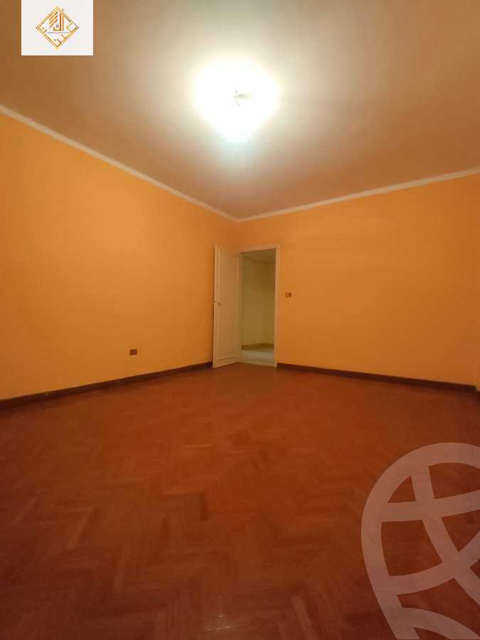 https://aqarmap.com.eg/en/listing/6042824-for-sale-cairo-el-mohandesen-abd-el-moneam-riad-st