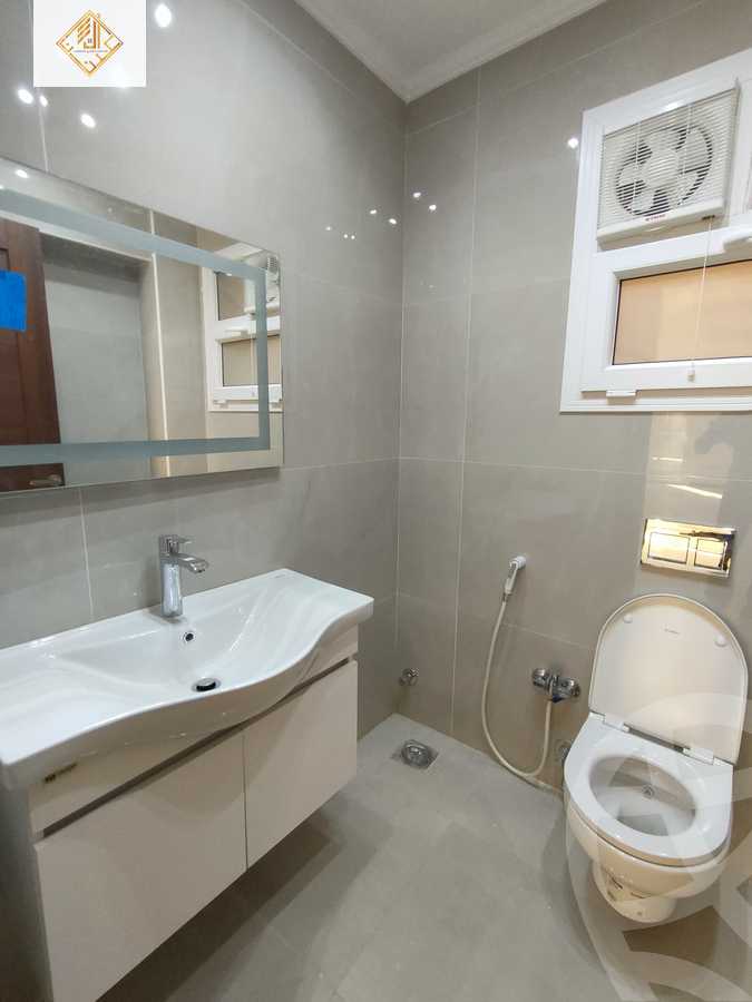 https://aqarmap.com.eg/en/listing/6042976-for-sale-cairo-dokki-mohey-el-din-abo-el-ezz