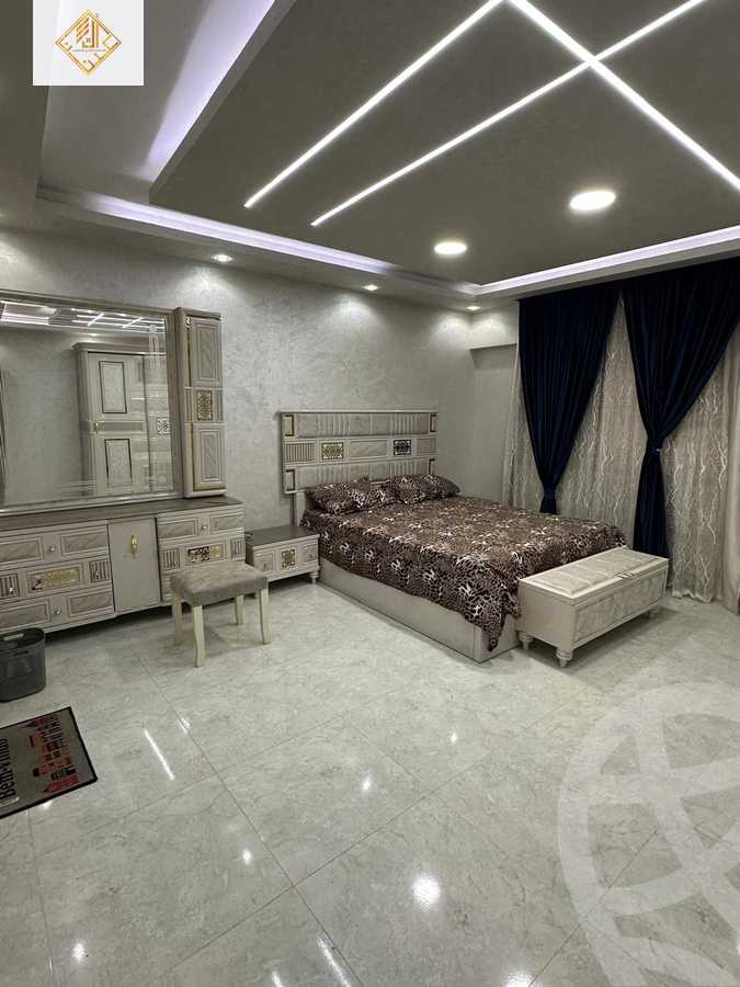 https://aqarmap.com.eg/en/listing/6043210-for-sale-cairo-dokki-mohey-el-din-abo-el-ezz