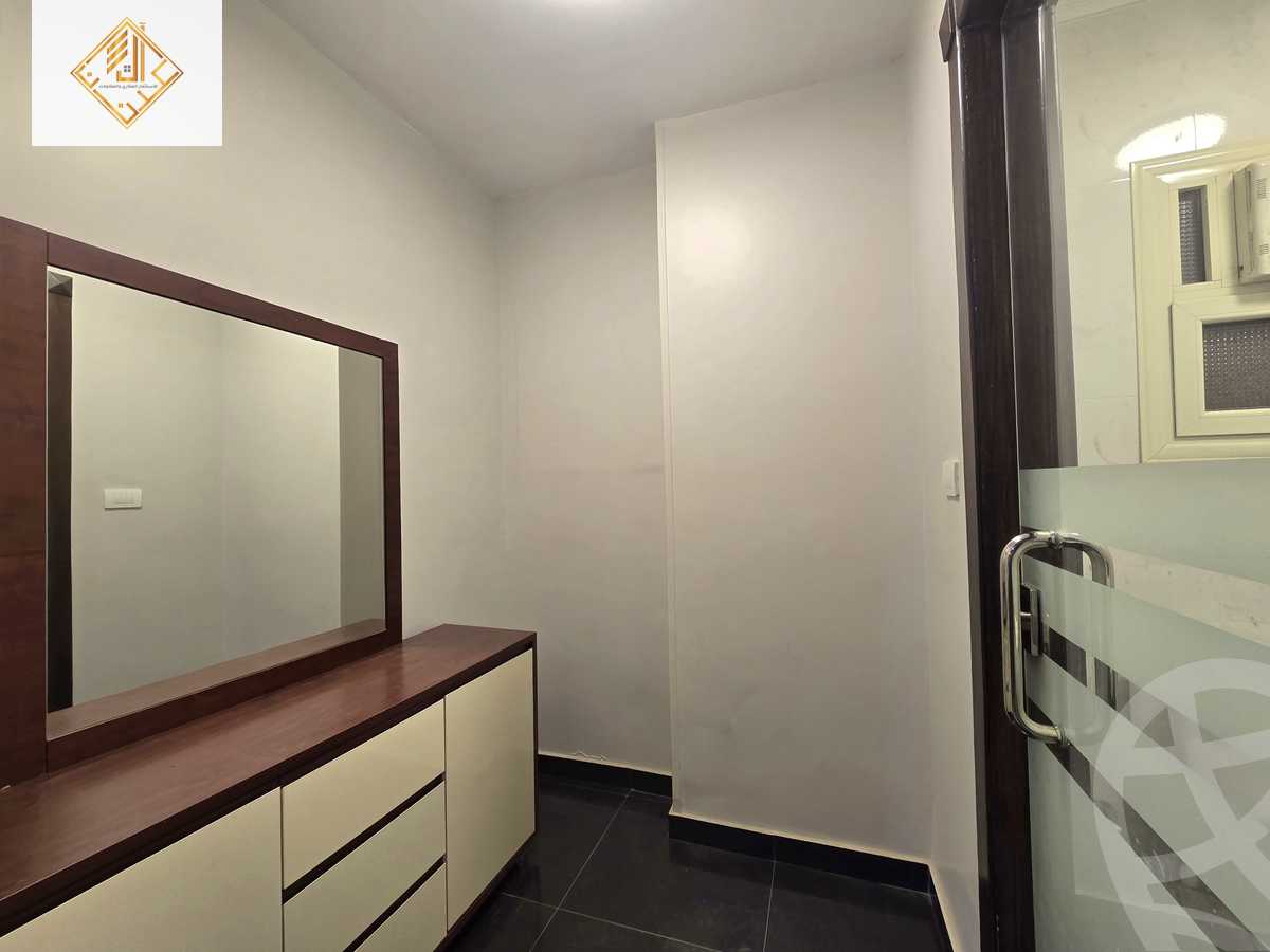 https://aqarmap.com.eg/en/listing/6043832-for-sale-cairo-dokki-shr-lthwr