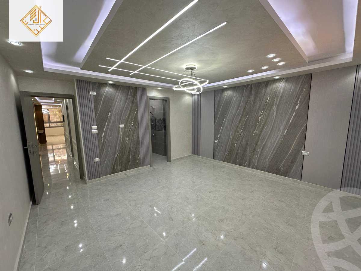 https://aqarmap.com.eg/en/listing/6238462-for-sale-cairo-dokki-mohey-el-din-abo-el-ezz
