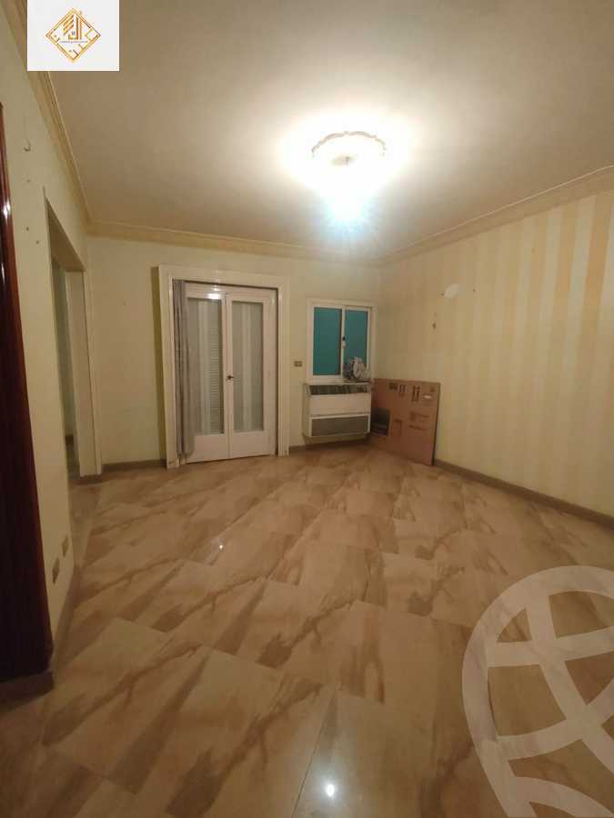 https://aqarmap.com.eg/en/listing/6238860-for-sale-cairo-el-mohandesen-abd-el-moneam-riad-st