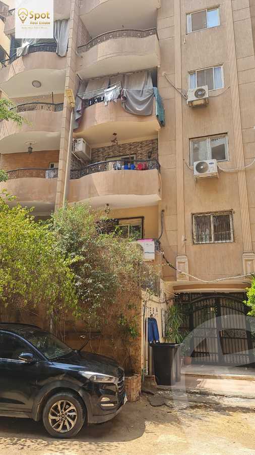 https://aqarmap.com.eg/ar/listing/4245353-for-sale-cairo-cairo-hdyq-lhrm-lmntq-w
