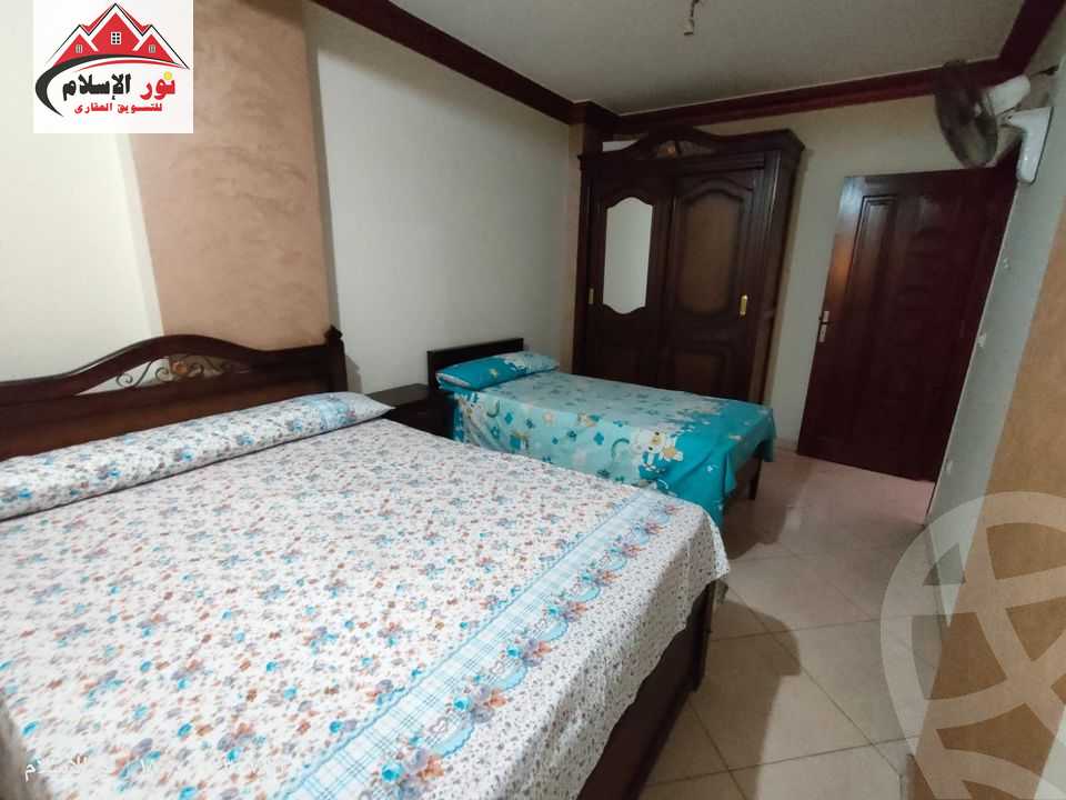 https://aqarmap.com.eg/ar/listing/4909310-for-rent-cairo-el-haram-kyrw-mwl