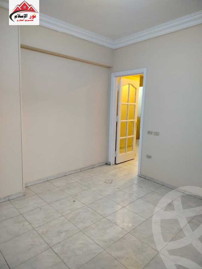 https://aqarmap.com.eg/en/listing/5384602-for-rent-cairo-el-haram-kyrw-mwl