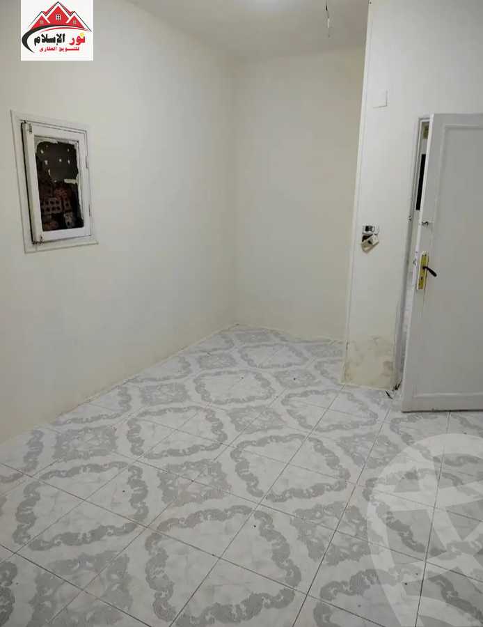 https://aqarmap.com.eg/en/listing/5413037-for-rent-cairo-el-haram-kyrw-mwl