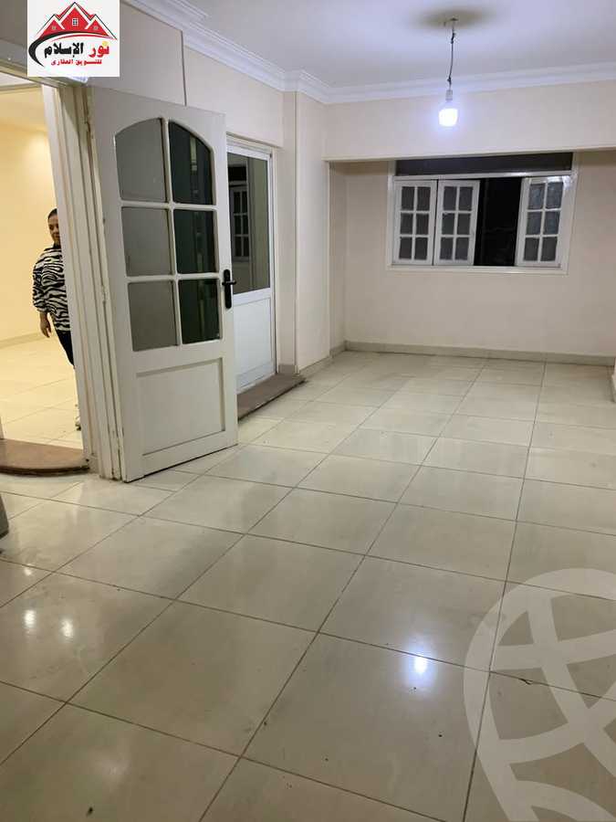 https://aqarmap.com.eg/en/listing/5920416-for-rent-cairo-el-haram-shareaa-khatem-el-morsalen