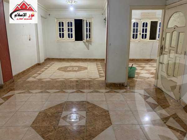 https://aqarmap.com.eg/en/listing/5986050-for-rent-cairo-el-haram-shareaa-khatem-el-morsalen
