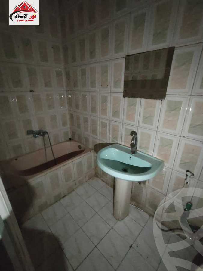 https://aqarmap.com.eg/en/listing/6069808-for-rent-cairo-el-haram-shareaa-khatem-el-morsalen