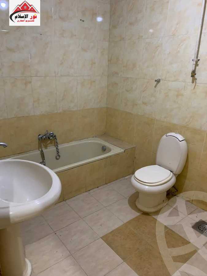 https://aqarmap.com.eg/en/listing/6073115-for-rent-cairo-el-haram-shareaa-khatem-el-morsalen