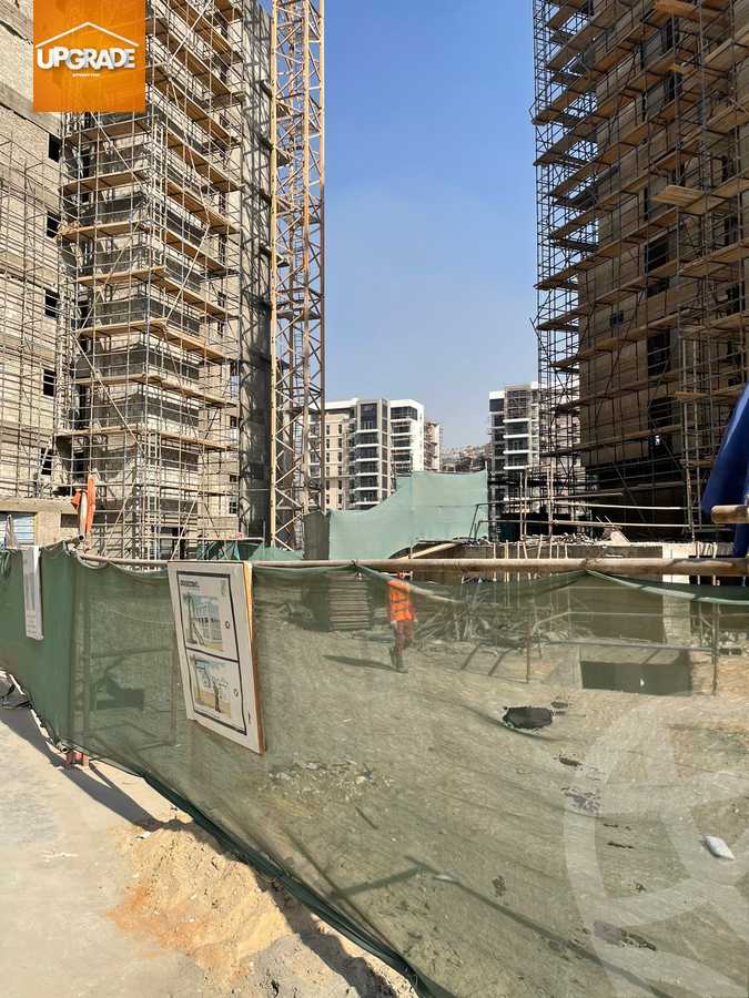 https://aqarmap.com.eg/ar/listing/3792998-for-sale-cairo-el-sheikh-zayed-city-compounds-brj-zyd-wr-llttwyr