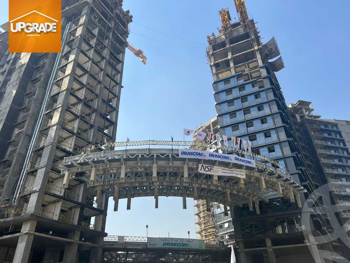 https://aqarmap.com.eg/ar/listing/3797784-for-sale-cairo-el-sheikh-zayed-city-compounds-brj-zyd-wr-llttwyr