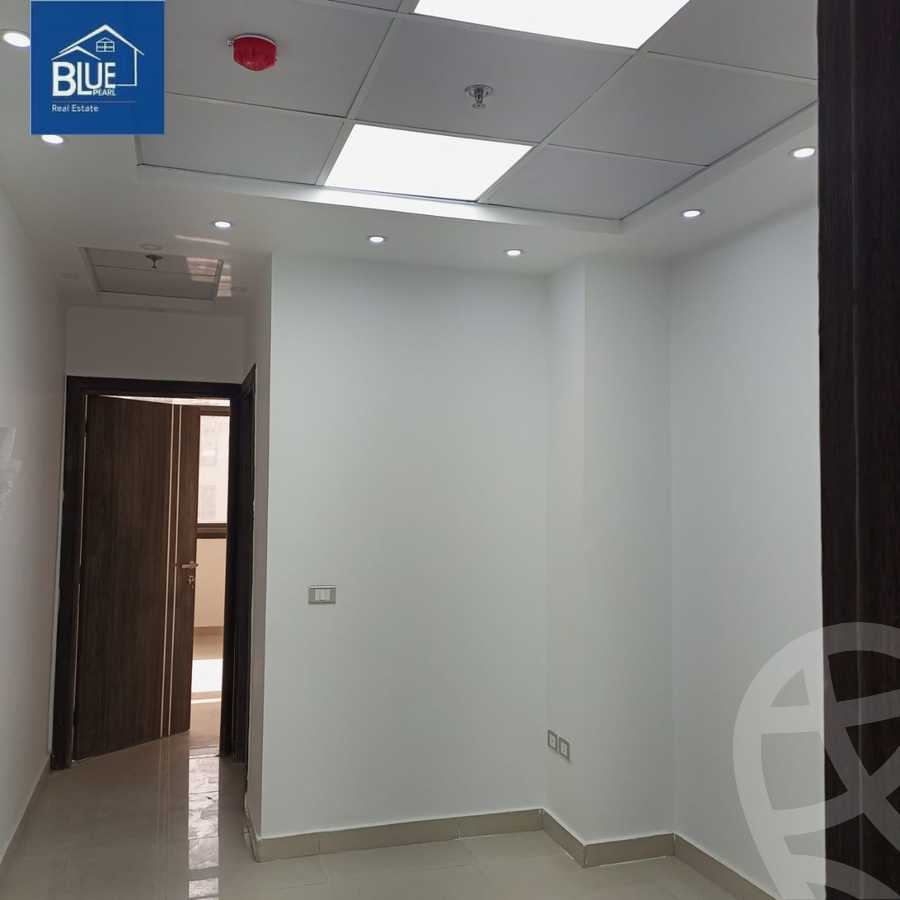 https://aqarmap.com.eg/ar/listing/3728021-for-rent-mdyn-lshrwq-compounds-twn-sntr-mwl-lwtny-l-qry