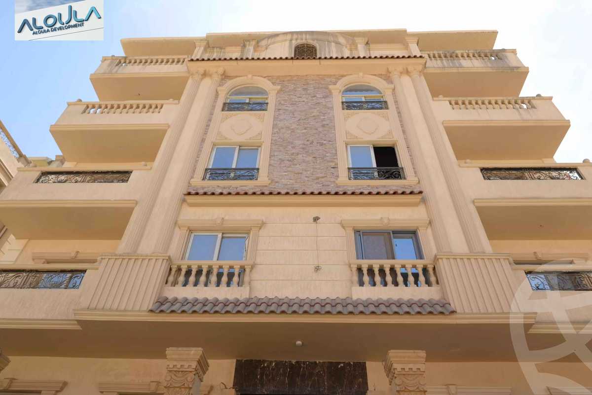 https://aqarmap.com.eg/en/listing/4921401-for-sale-cairo-el-sheikh-zayed-city-bait-el-watan