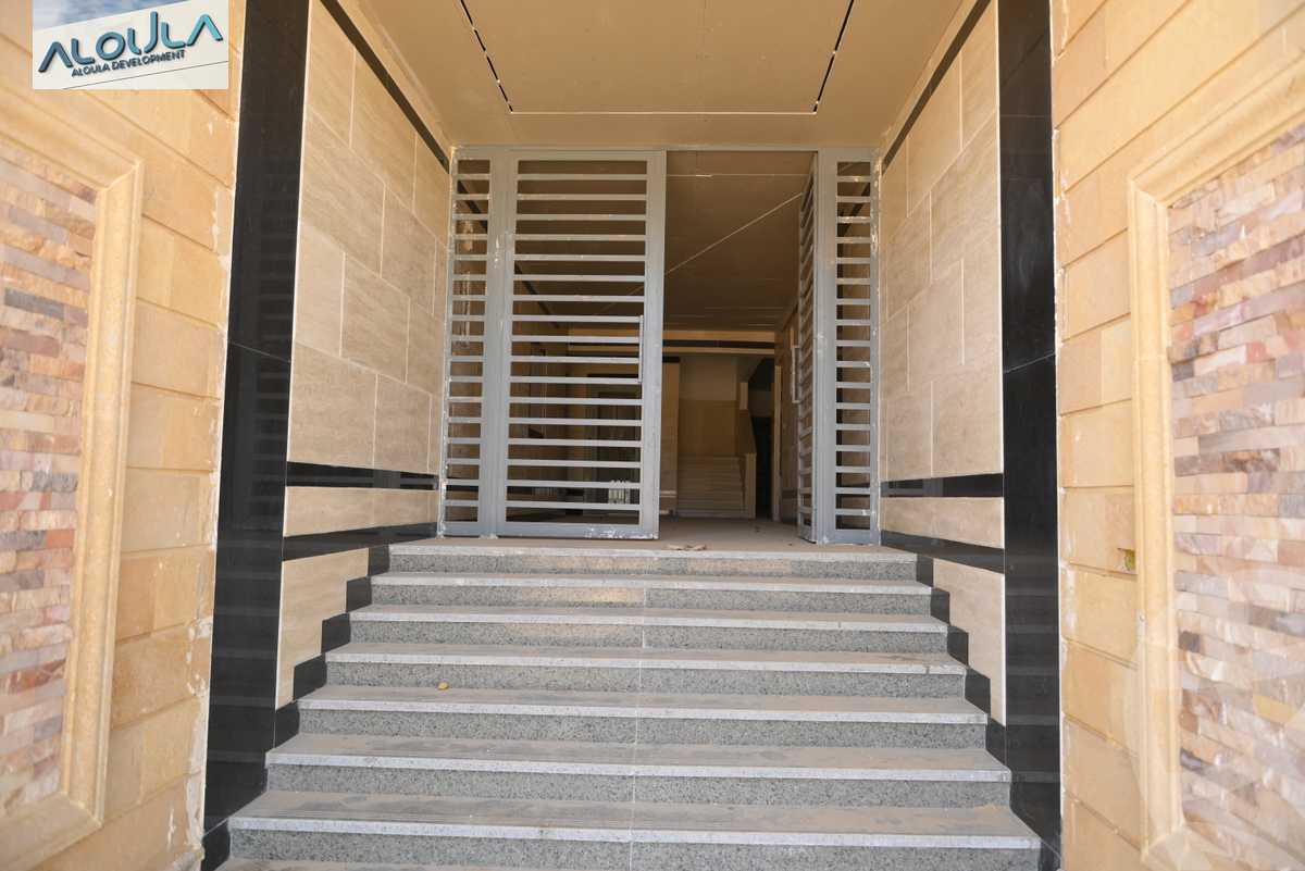 https://aqarmap.com.eg/en/listing/5373944-for-sale-cairo-el-sheikh-zayed-city-compounds-zayed-heights-compound