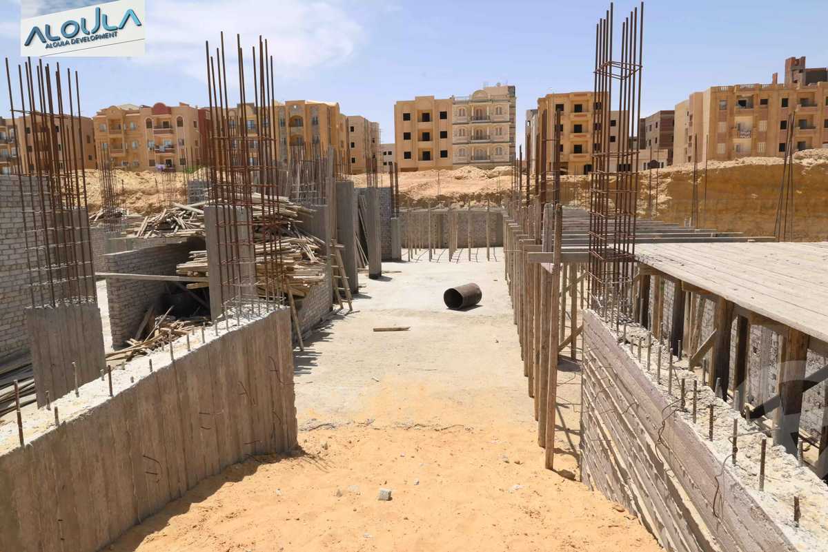https://aqarmap.com.eg/ar/listing/5674520-for-sale-cairo-el-sheikh-zayed-city-lshykh-zyd-ljdyd-vye