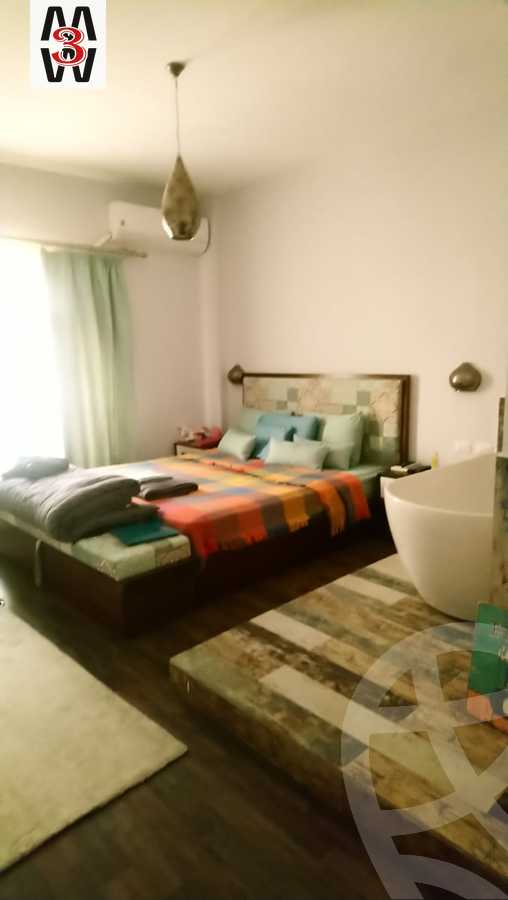 https://aqarmap.com.eg/ar/listing/3602373-for-sale-cairo-new-cairo-compounds-hayati-residence