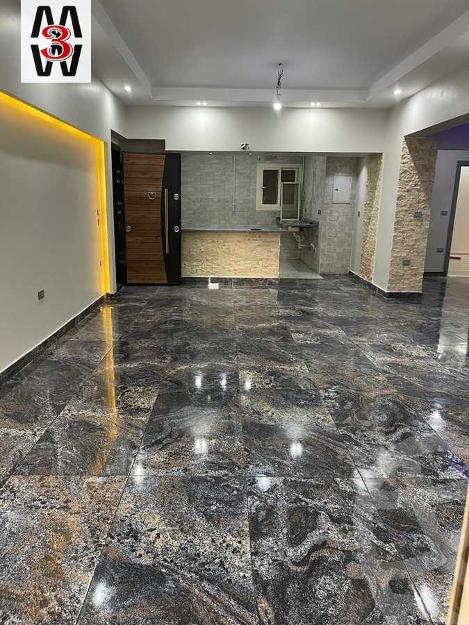 https://aqarmap.com.eg/ar/listing/3677609-for-rent-cairo-new-cairo-compounds-hayati-residence