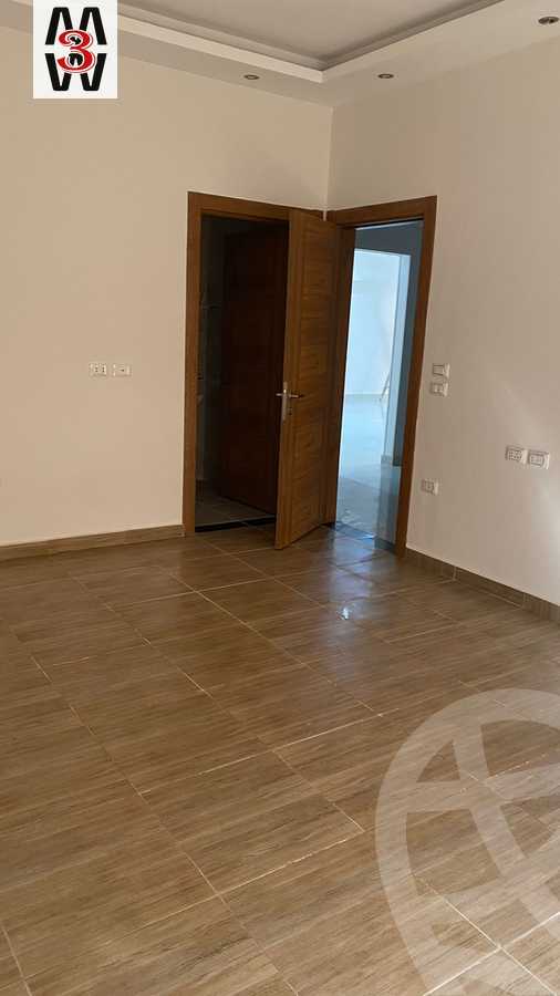 https://aqarmap.com.eg/ar/listing/3827854-for-rent-cairo-new-cairo-compounds-hayati-residence
