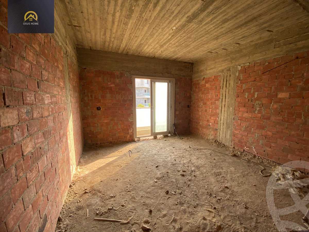 https://aqarmap.com.eg/ar/listing/3656628-for-sale-cairo-new-cairo-compounds-galleria-moon-valley