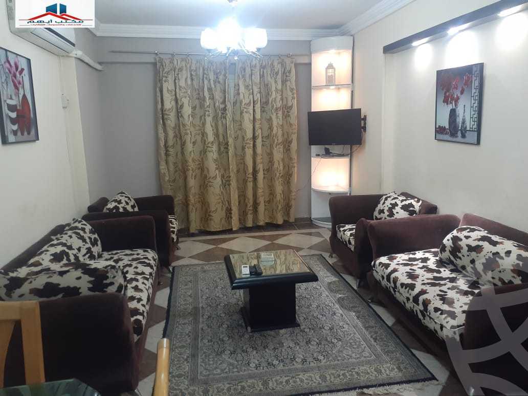 https://aqarmap.com.eg/en/listing/3855102-for-rent-alexandria-kafr-abdo-sant-square-st