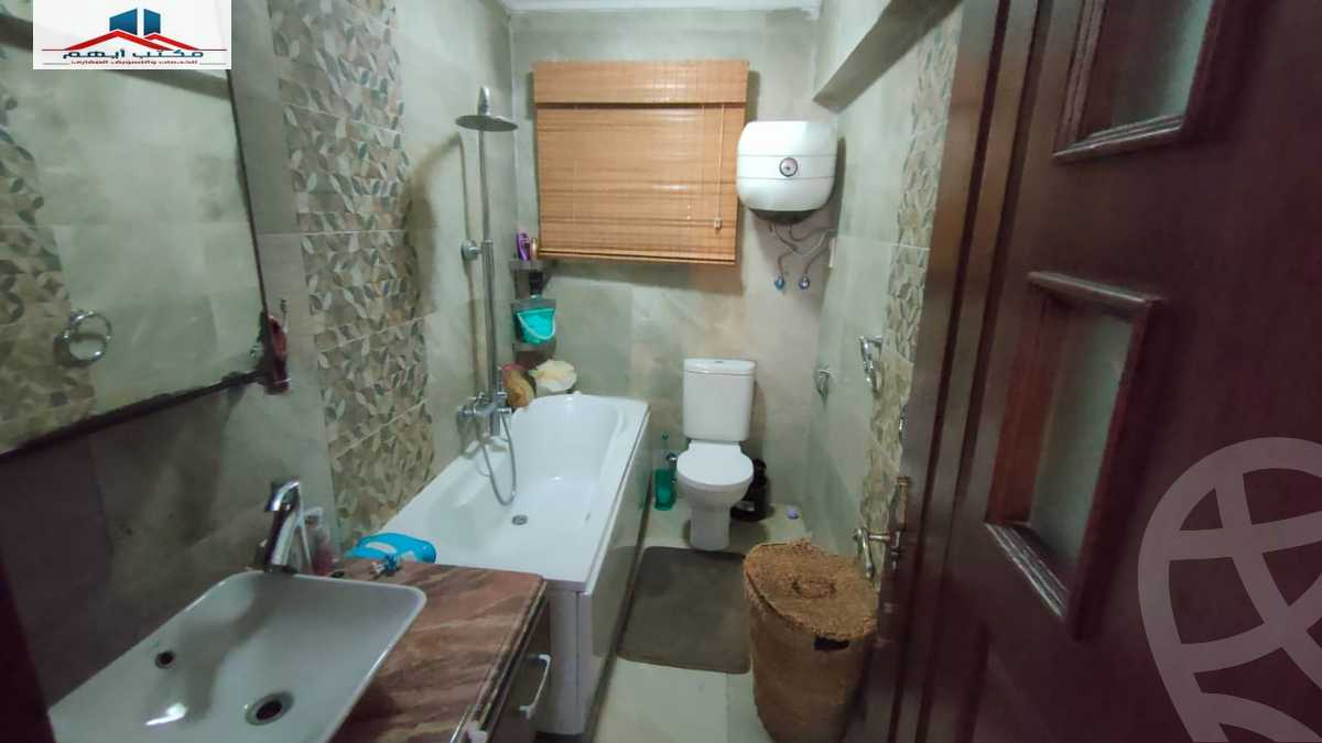 https://aqarmap.com.eg/en/listing/4039067-for-sale-alexandria-zezenia-abd-el-salam-aref-st