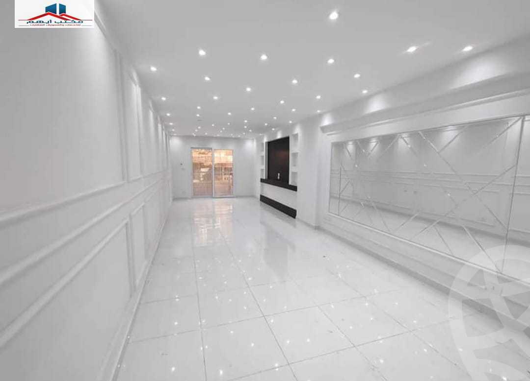 https://aqarmap.com.eg/en/listing/4318705-for-sale-alexandria-kafr-abdo-sant-square-st