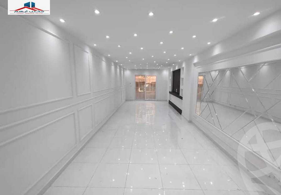 https://aqarmap.com.eg/en/listing/4318705-for-sale-alexandria-kafr-abdo-sant-square-st